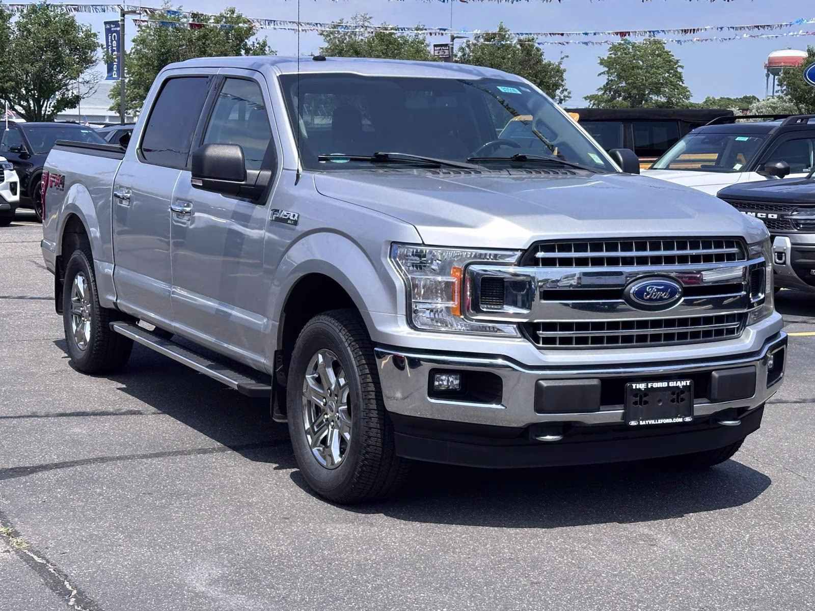 2018 Ingot Silver Metallic Ford F-150 XLT 4WD SuperCrew 5.5' Box 4X4 Truck