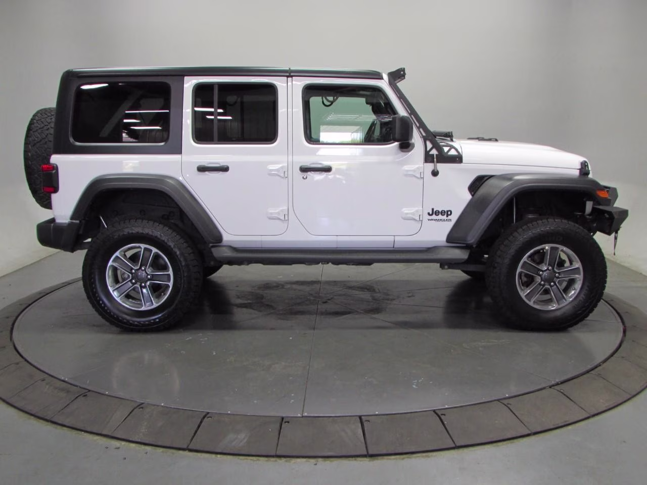 2021 Bright White Clearcoat Jeep Wrangler Unlimited Sport Altitude 4X4 SUV