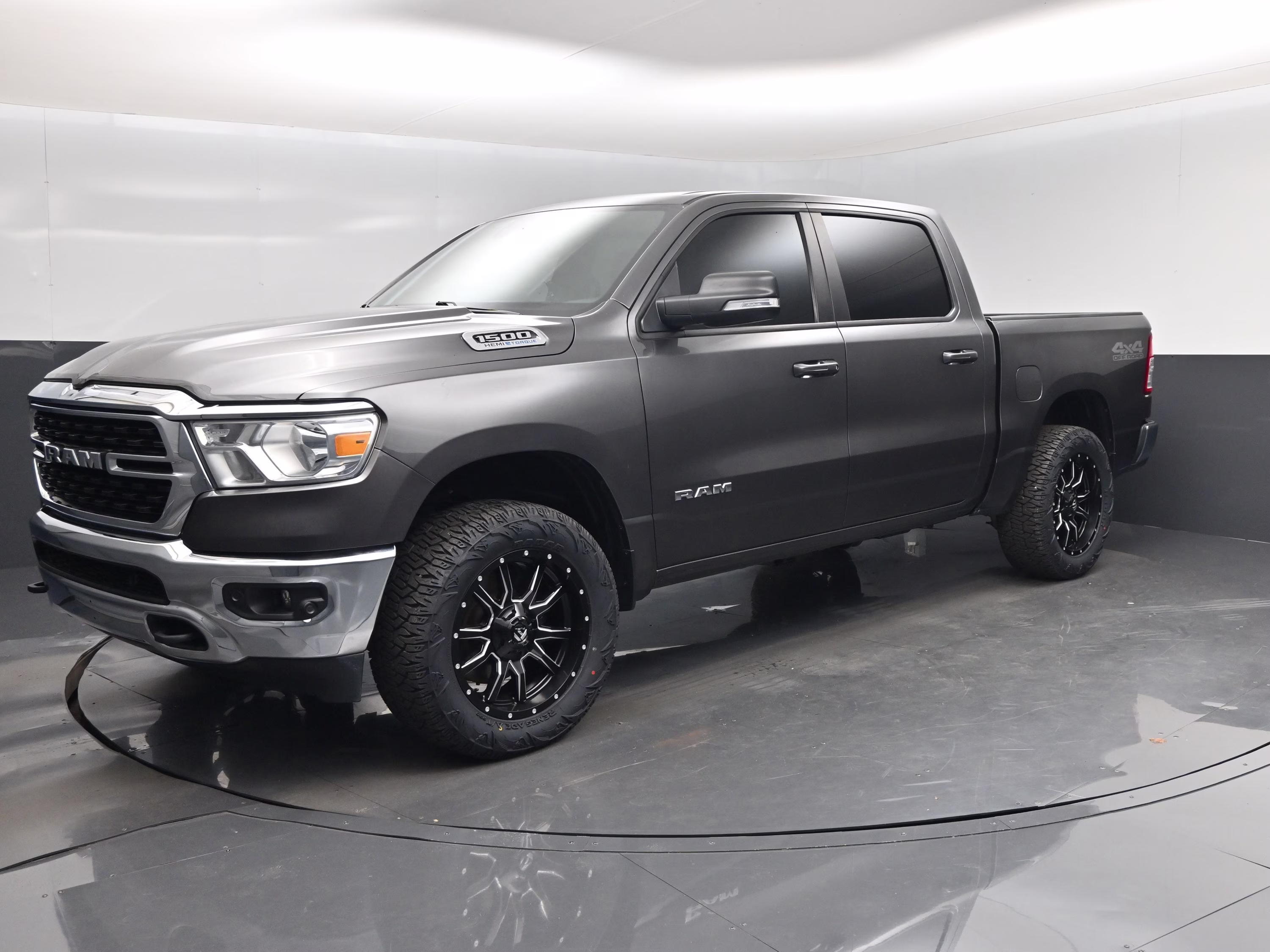2022 Granite Crystal Metallic Clearcoat Ram 1500 Big Horn/Lone Star 4X4 Truck