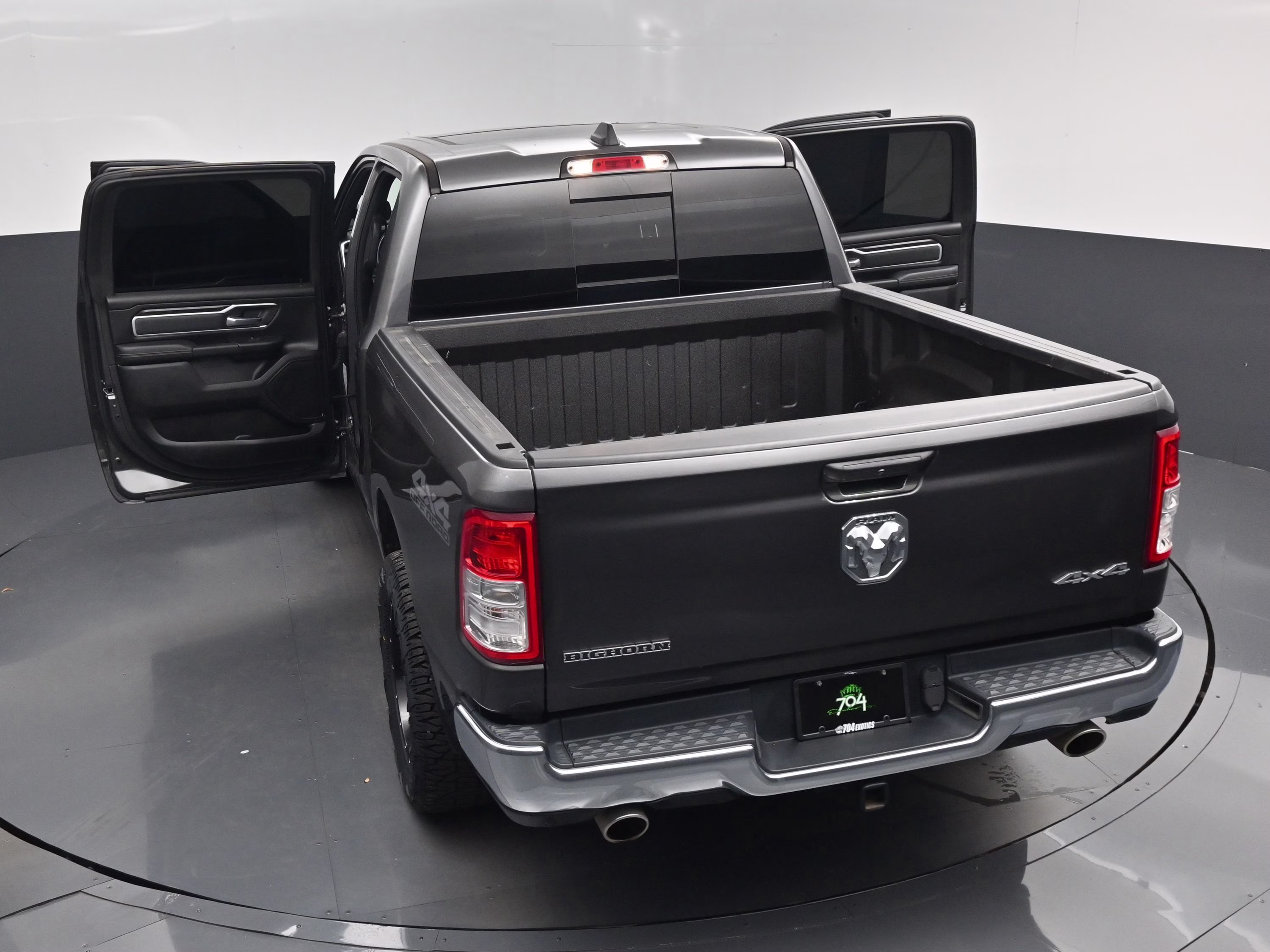 2022 Granite Crystal Metallic Clearcoat Ram 1500 Big Horn/Lone Star 4X4 Truck