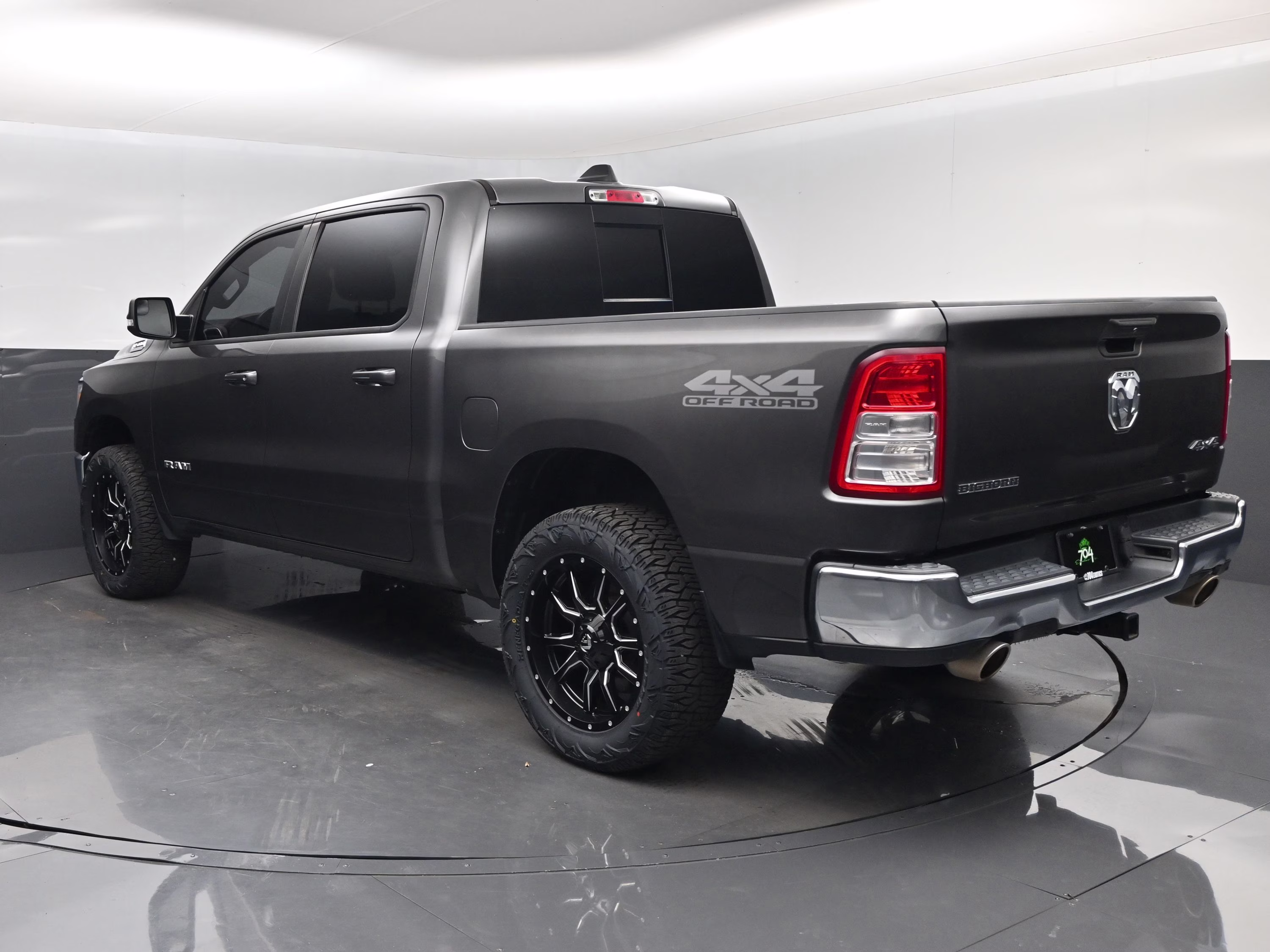 2022 Granite Crystal Metallic Clearcoat Ram 1500 Big Horn/Lone Star 4X4 Truck