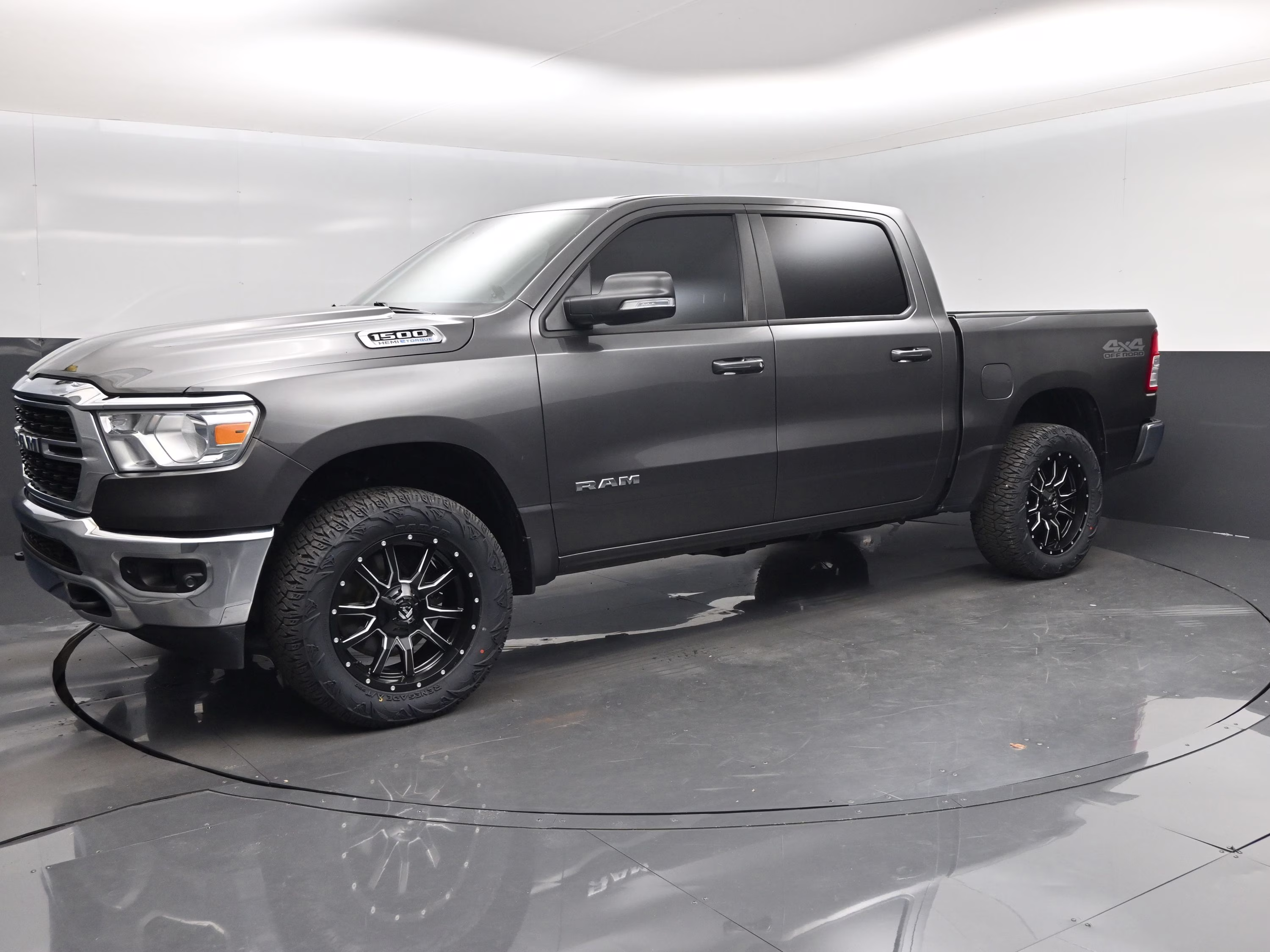 2022 Granite Crystal Metallic Clearcoat Ram 1500 Big Horn/Lone Star 4X4 Truck