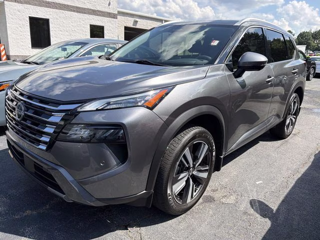 2024 Gun Metallic Nissan Rogue SL AWD SUV