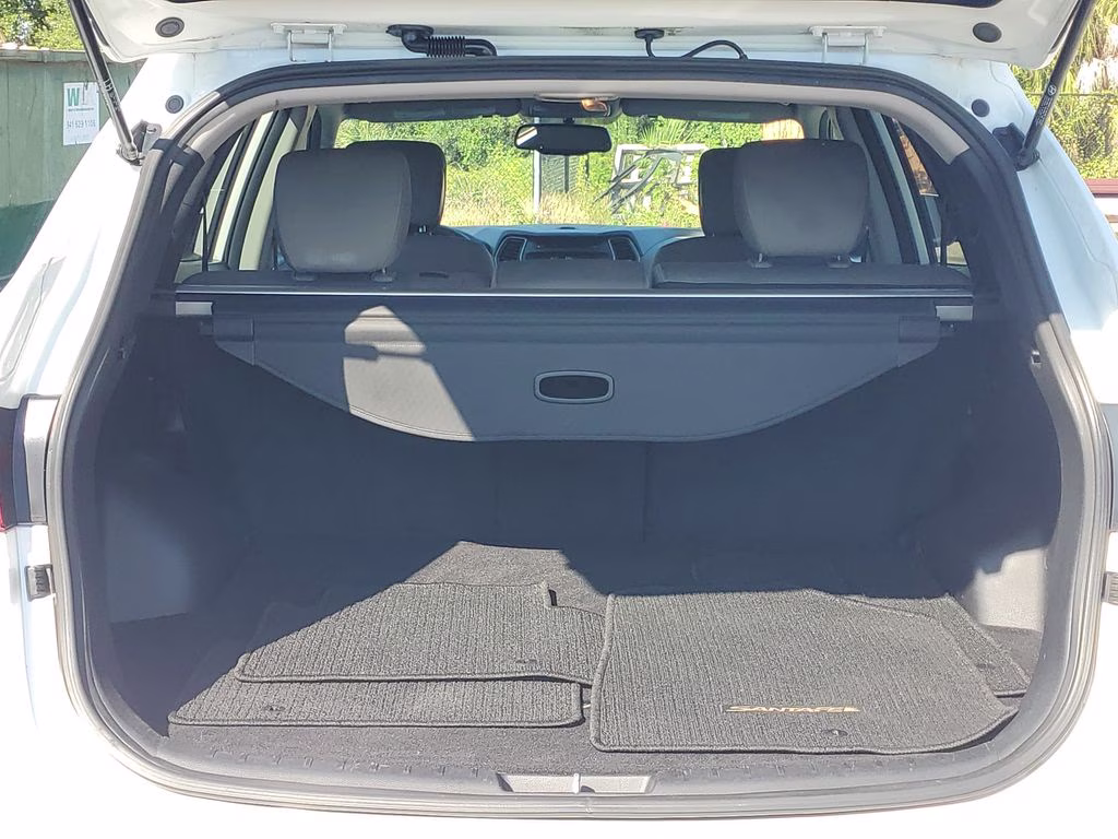 2017 Frost White Pearl Hyundai Santa Fe Sport 2.4 Base FWD SUV