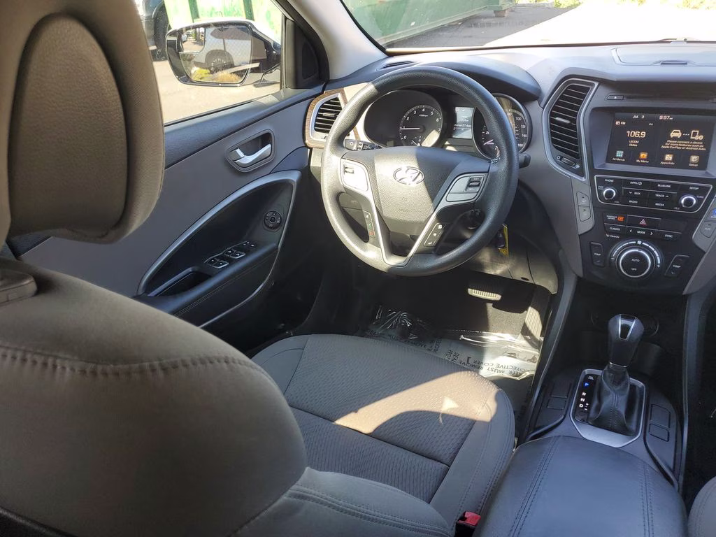 2017 Frost White Pearl Hyundai Santa Fe Sport 2.4 Base FWD SUV