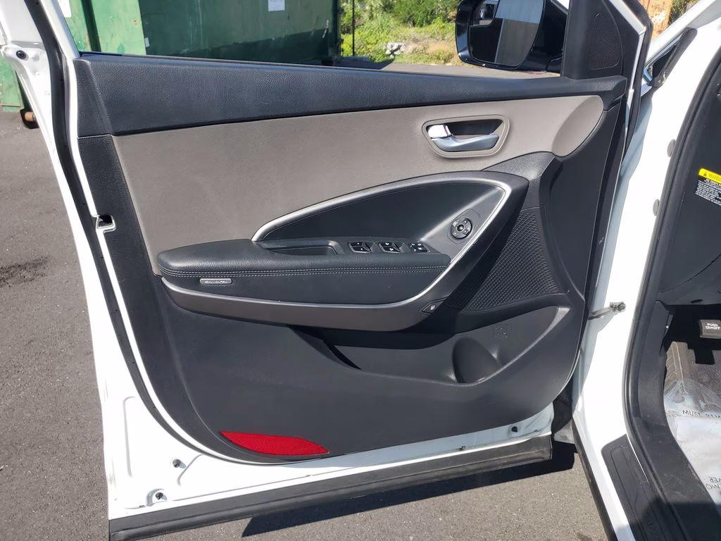 2017 Frost White Pearl Hyundai Santa Fe Sport 2.4 Base FWD SUV