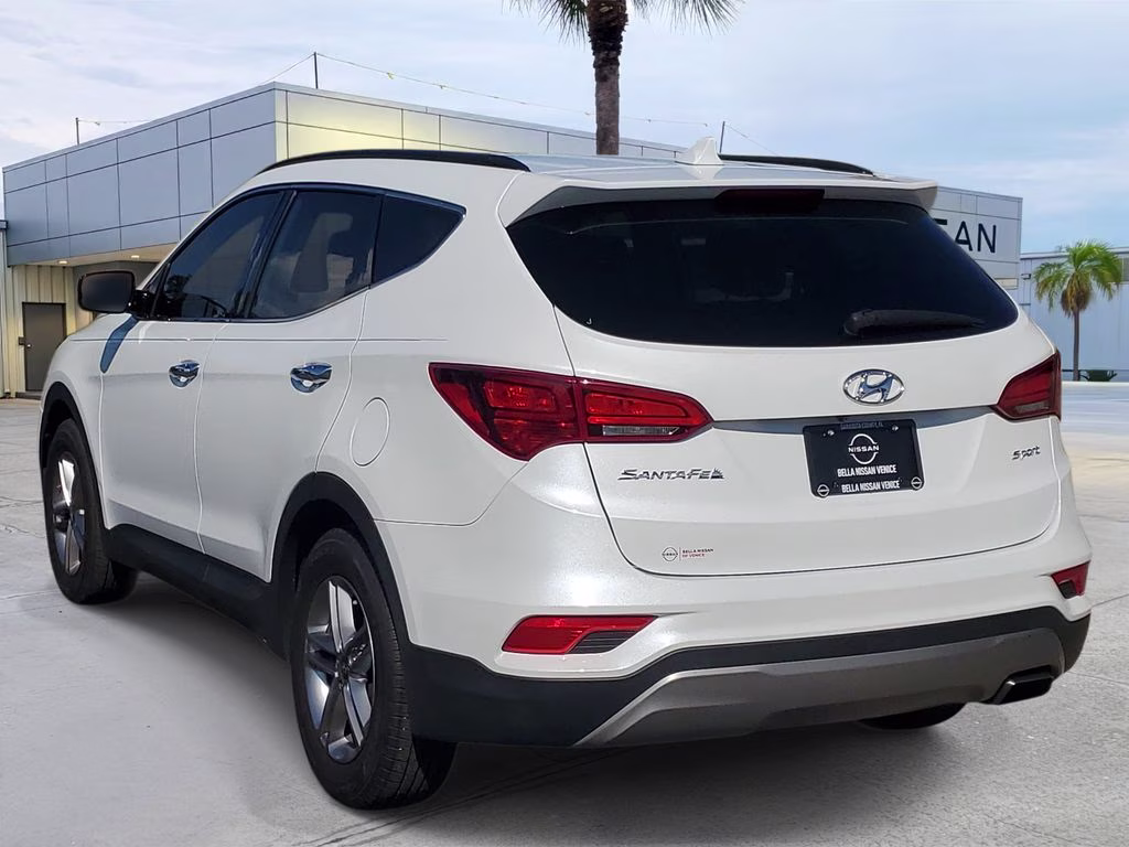 2017 Frost White Pearl Hyundai Santa Fe Sport 2.4 Base FWD SUV