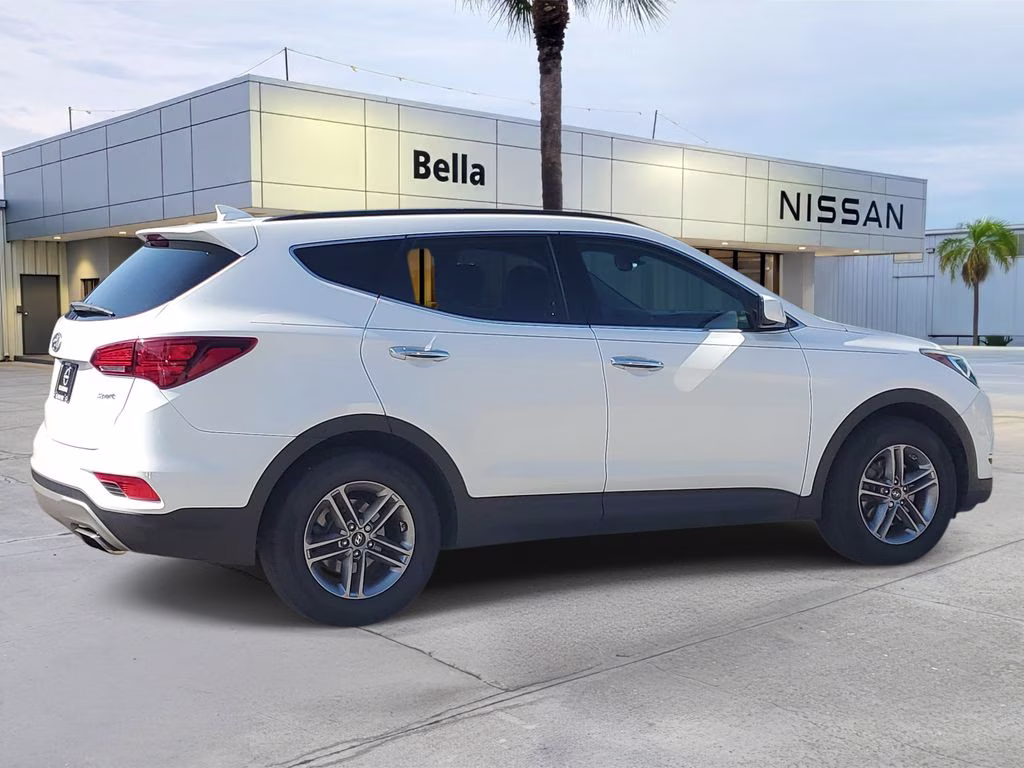 2017 Frost White Pearl Hyundai Santa Fe Sport 2.4 Base FWD SUV
