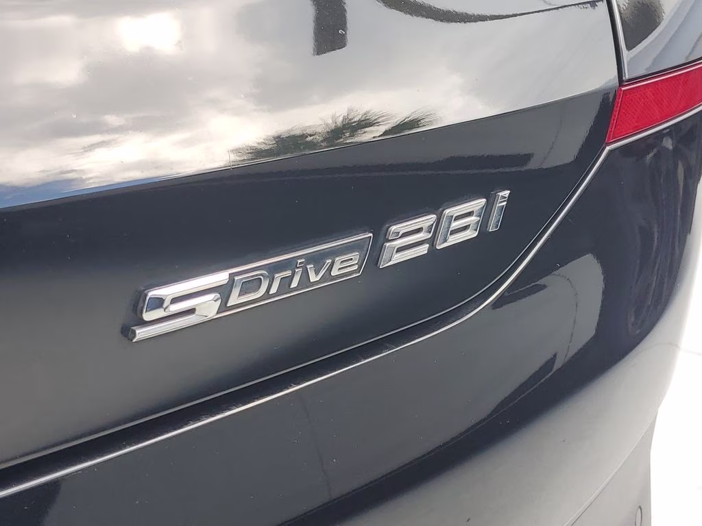 2020 Jet Black BMW X2 sDrive28i FWD SUV