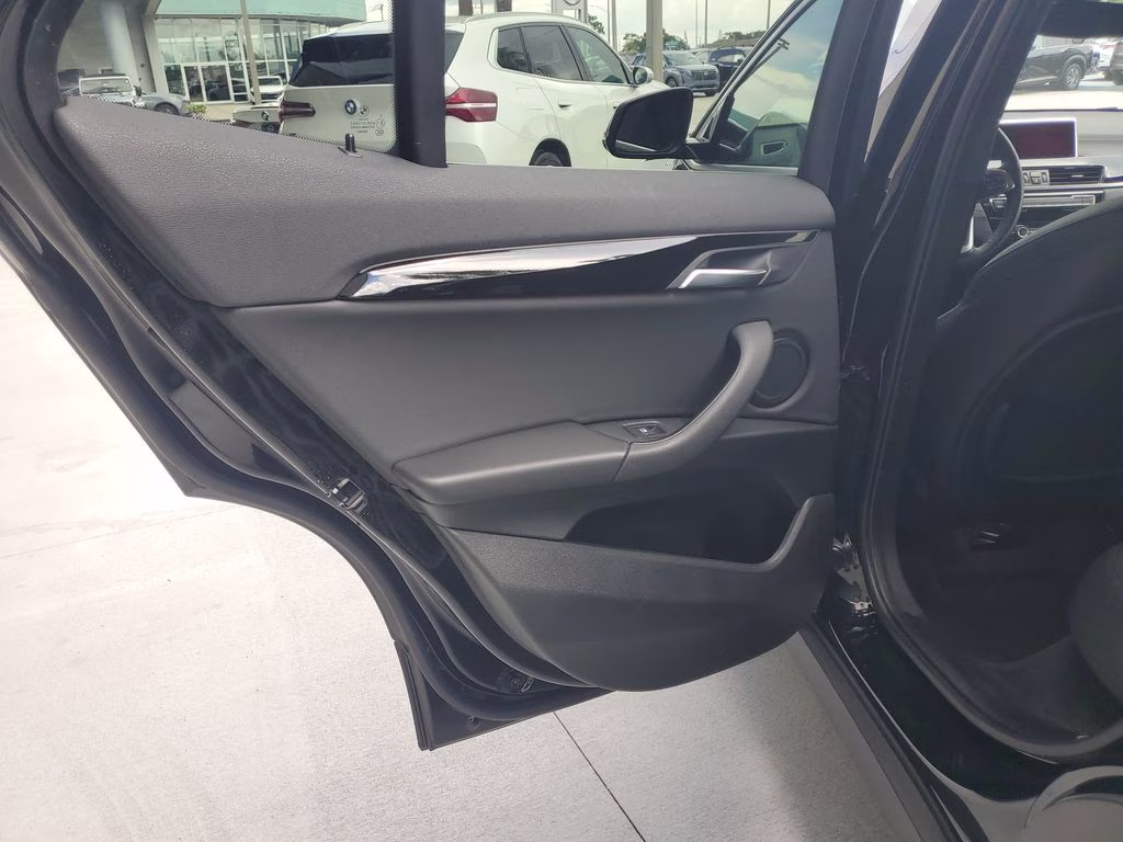 2020 Jet Black BMW X2 sDrive28i FWD SUV