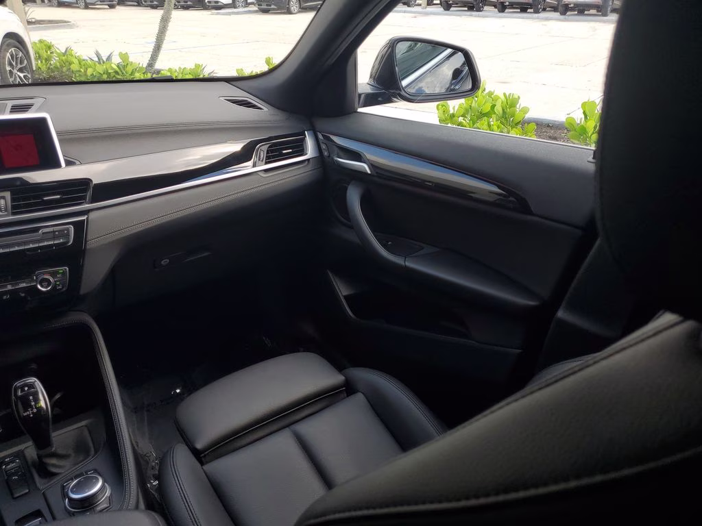 2020 Jet Black BMW X2 sDrive28i FWD SUV