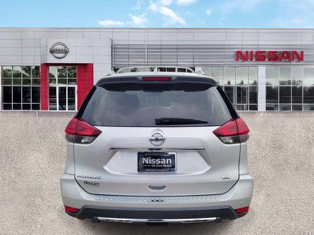 2019 Brilliant Silver Metallic Nissan Rogue SL FWD SUV
