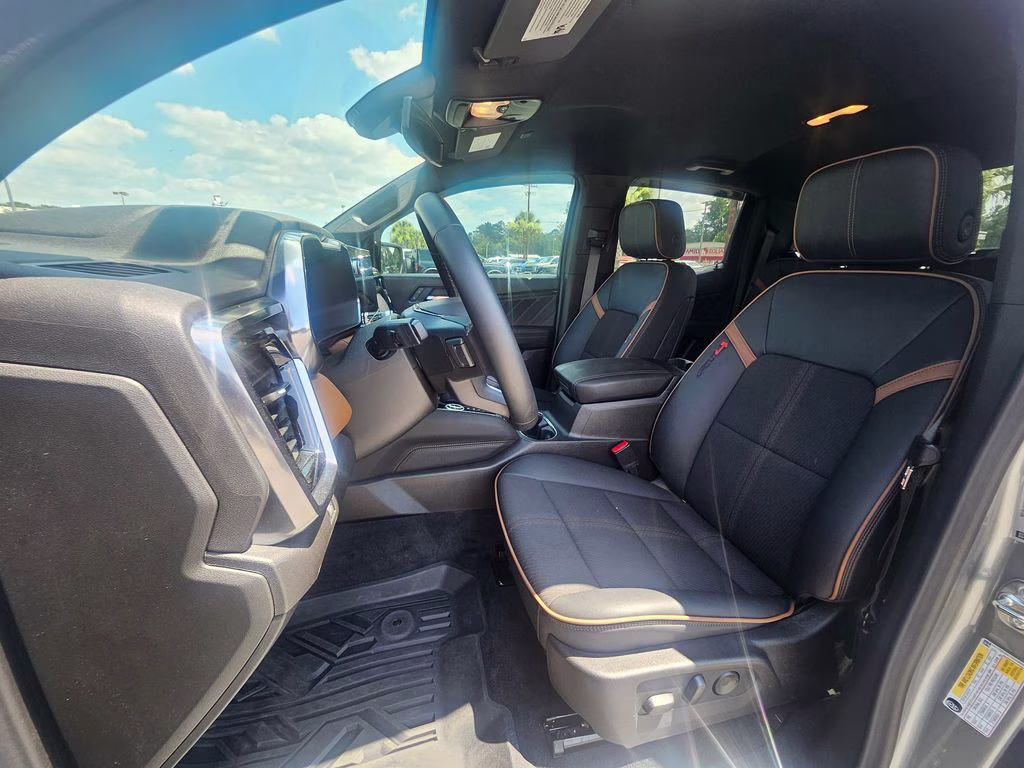 2025 Sterling Metallic GMC Canyon AT4 4X4 Truck