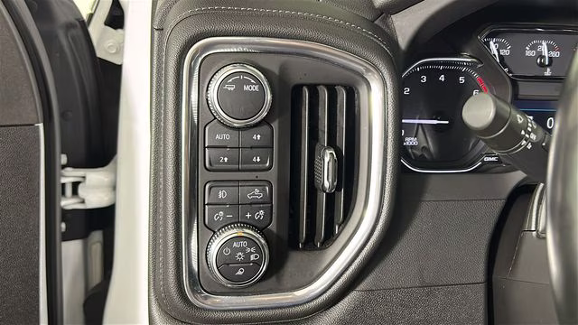 2023 Summit White GMC Sierra 3500HD SLT 4X4 Truck