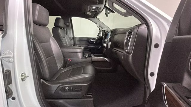 2023 Summit White GMC Sierra 3500HD SLT 4X4 Truck