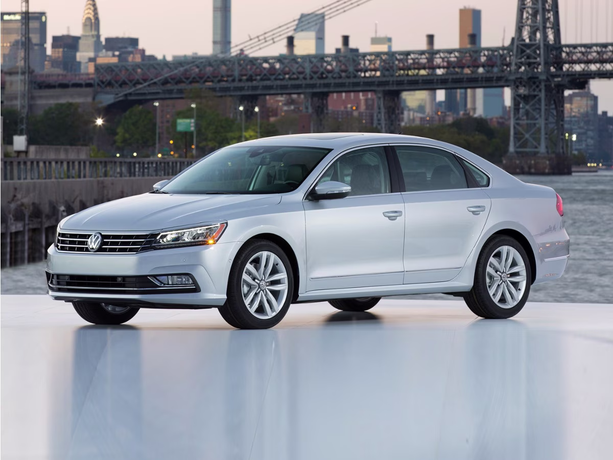 2017 Volkswagen Passat 1.8T S FWD Sedan