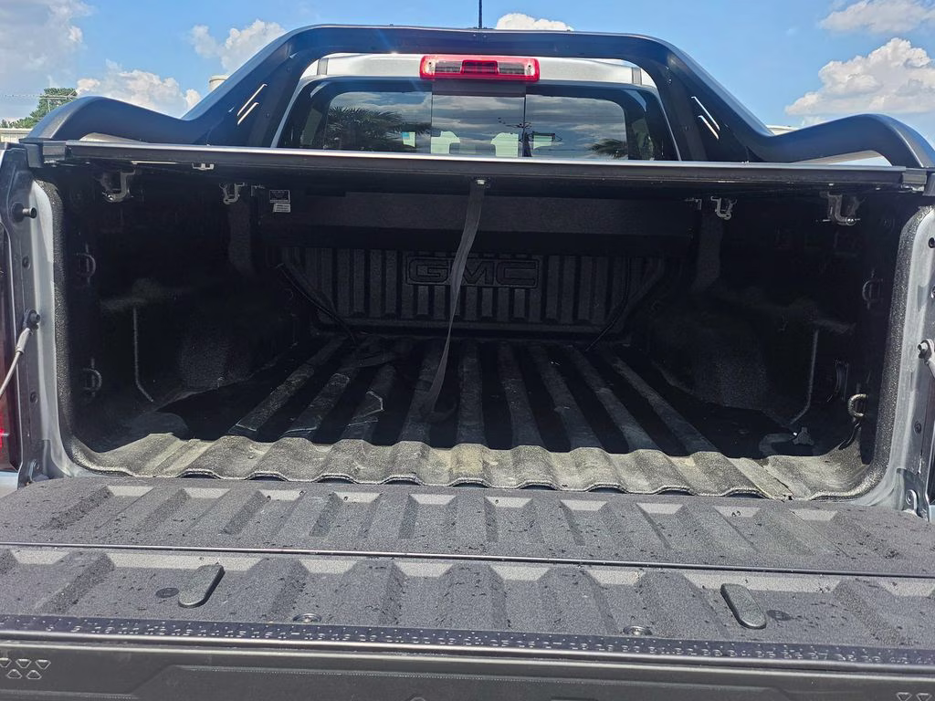 2025 Sterling Metallic GMC Canyon AT4 4X4 Truck