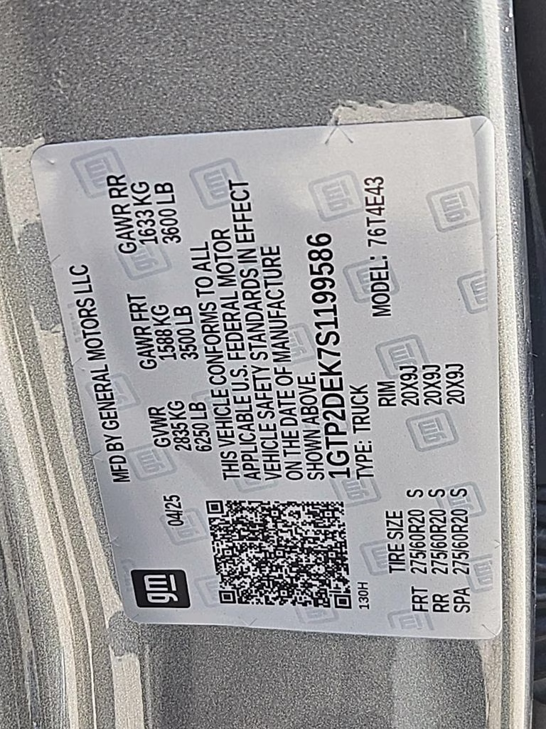 2025 Sterling Metallic GMC Canyon AT4 4X4 Truck