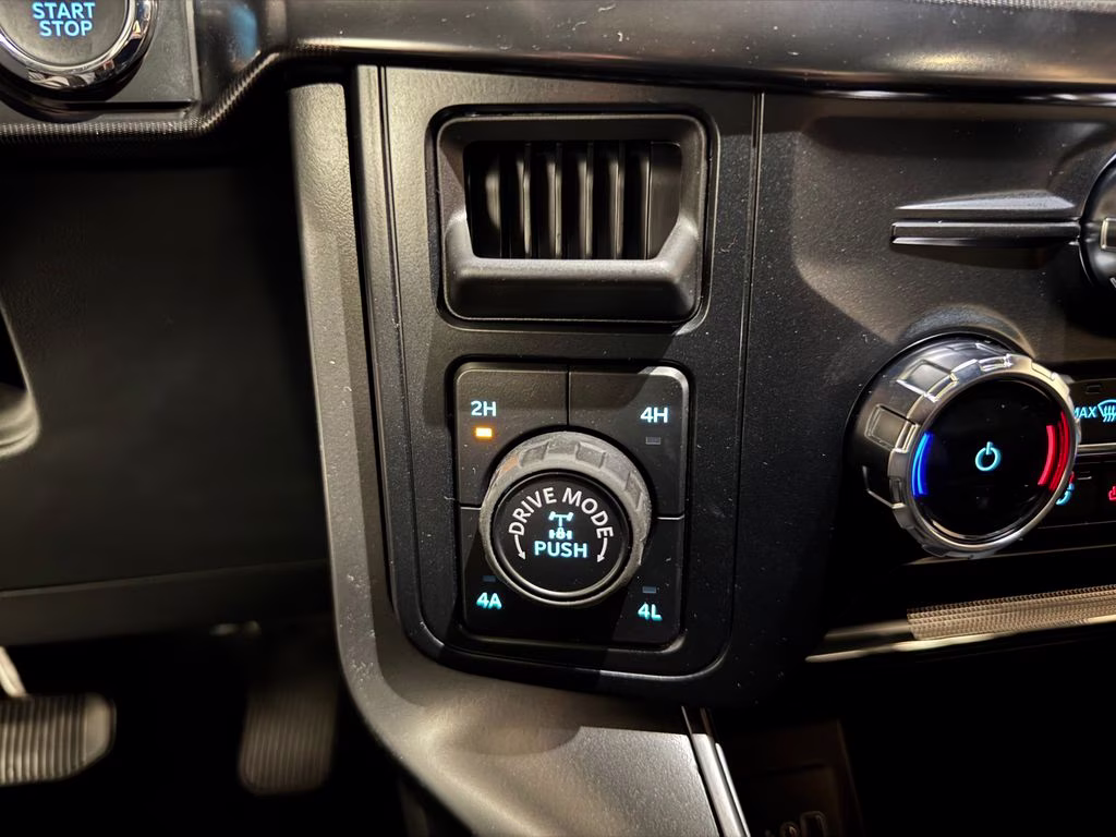 2026 Agate Black Metallic Ford F-150 Lariat 4X4 Truck