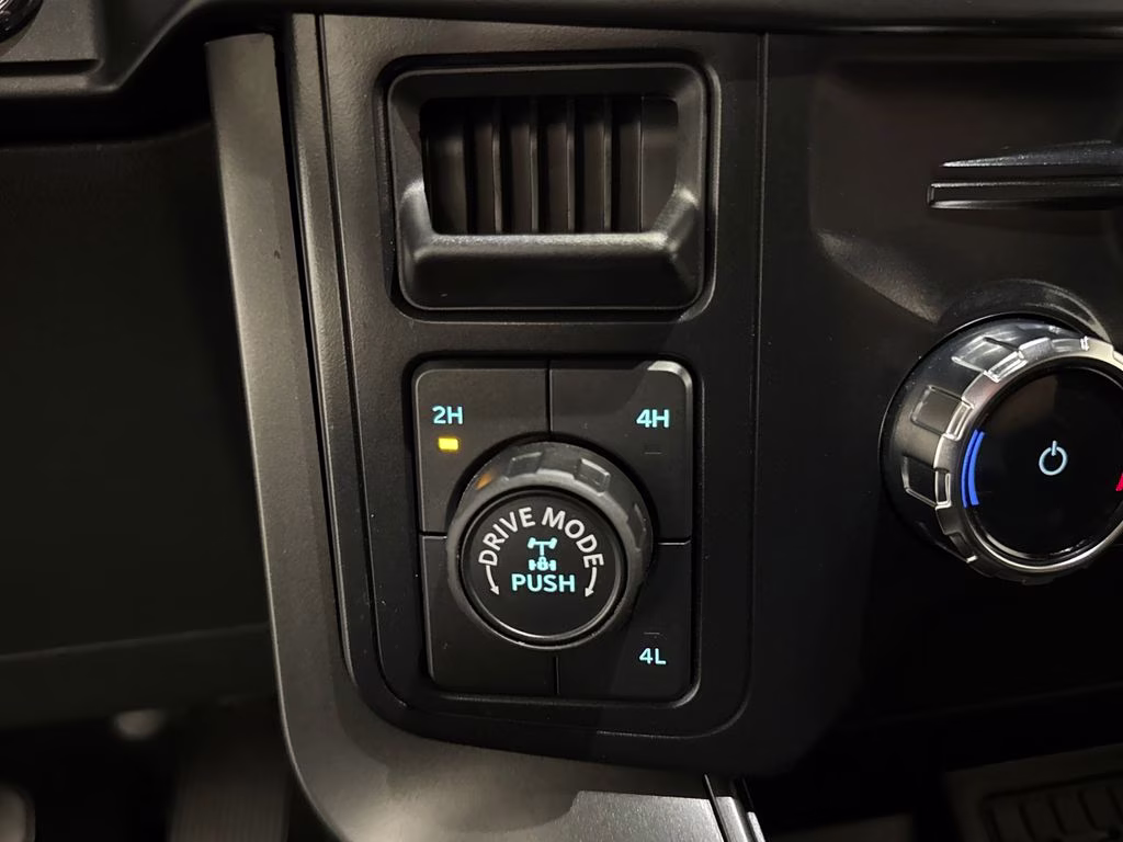 2024 Carbonized Gray Metallic Ford F-150 XLT 4X4 Truck