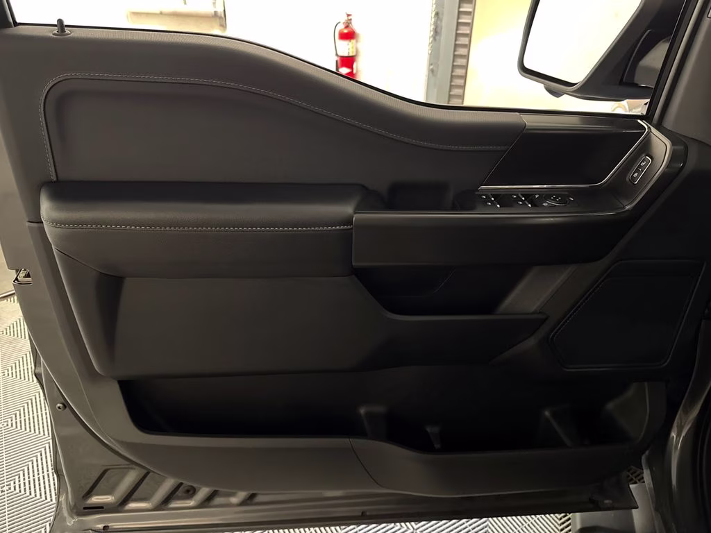 2024 Carbonized Gray Metallic Ford F-150 XLT 4X4 Truck