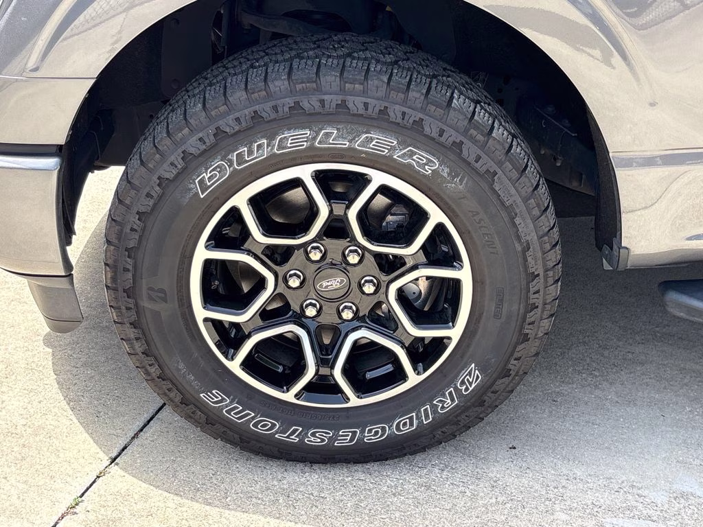 2021 Gray Metallic Ford F-150 XLT 4X4 Truck