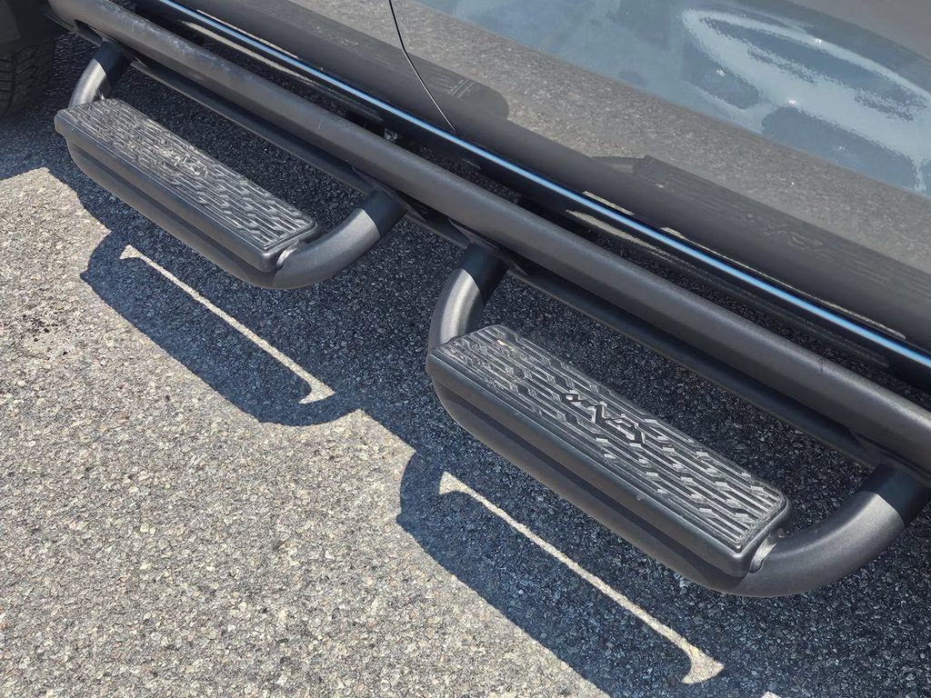 2025 Sterling Metallic GMC Canyon AT4 4X4 Truck
