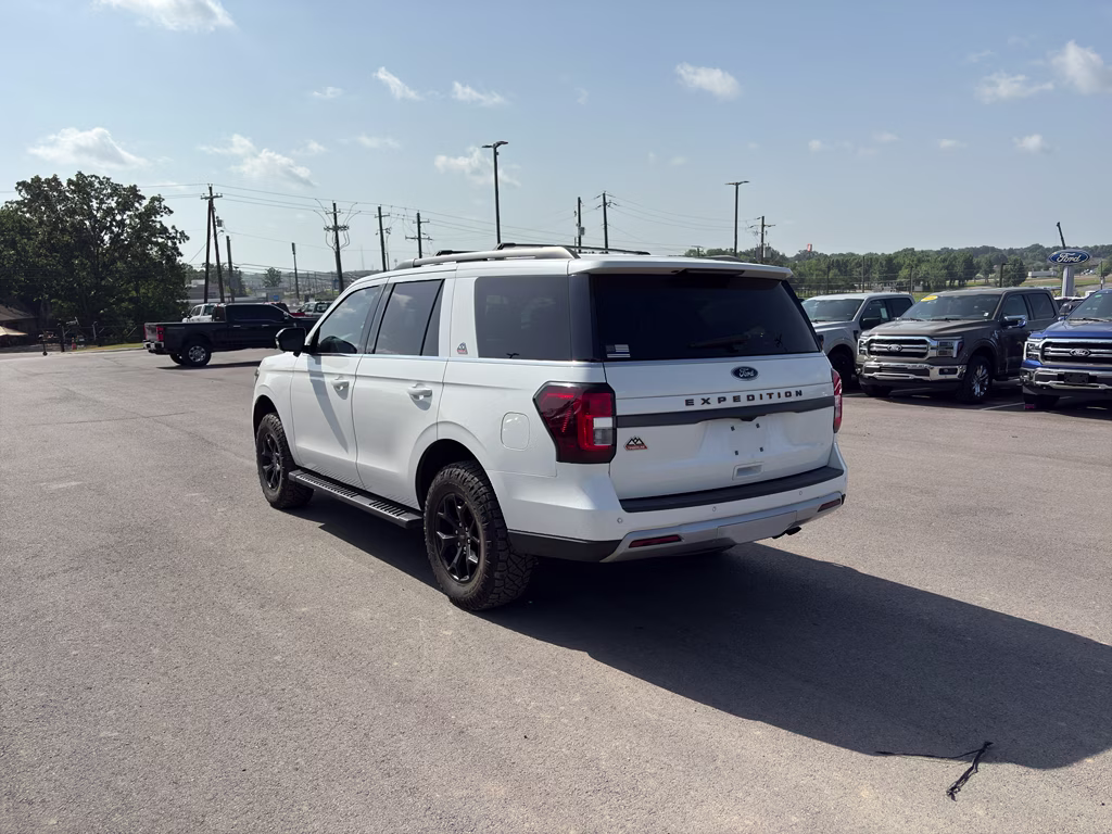 2022 Star White Metallic Tri-Coat Ford Expedition Timberline 4X4 SUV