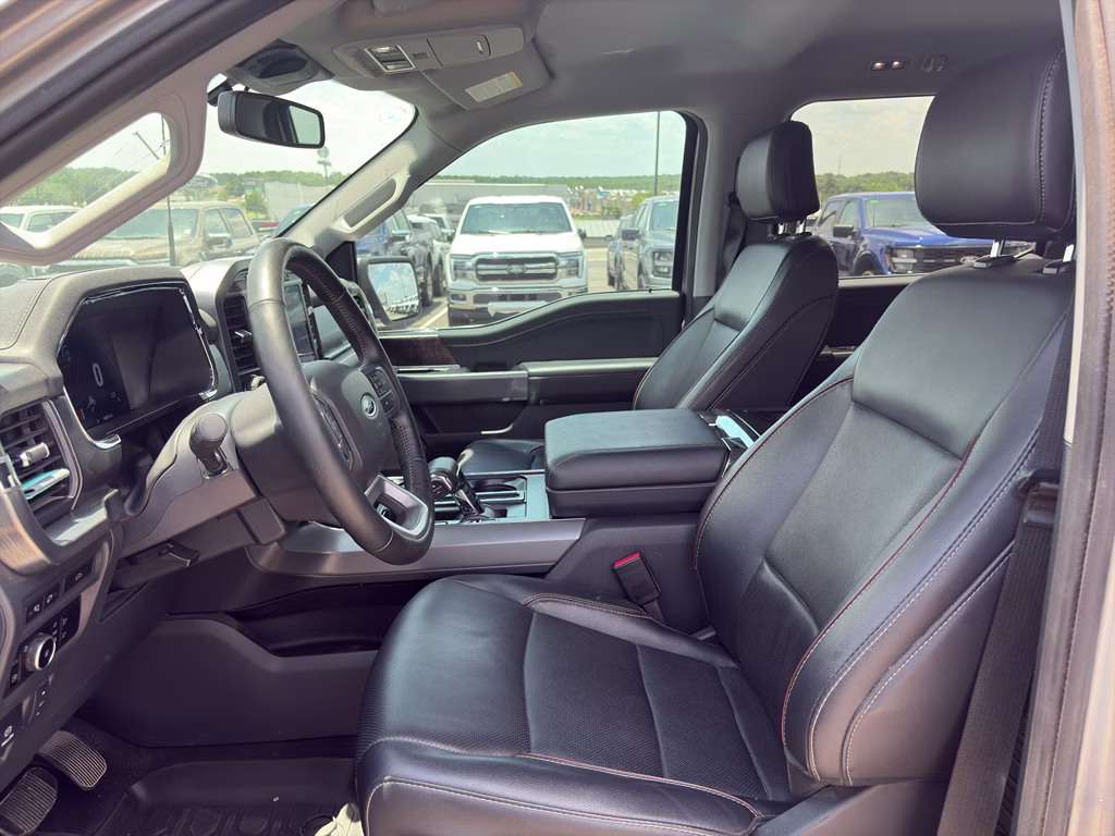 2023 Iconic Silver Metallic Ford F-150 LARIAT 4X4 Truck