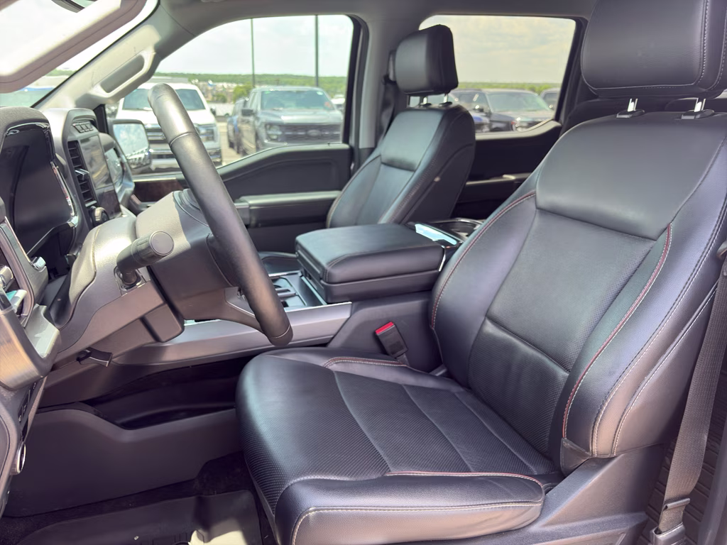 2023 Iconic Silver Metallic Ford F-150 LARIAT 4X4 Truck