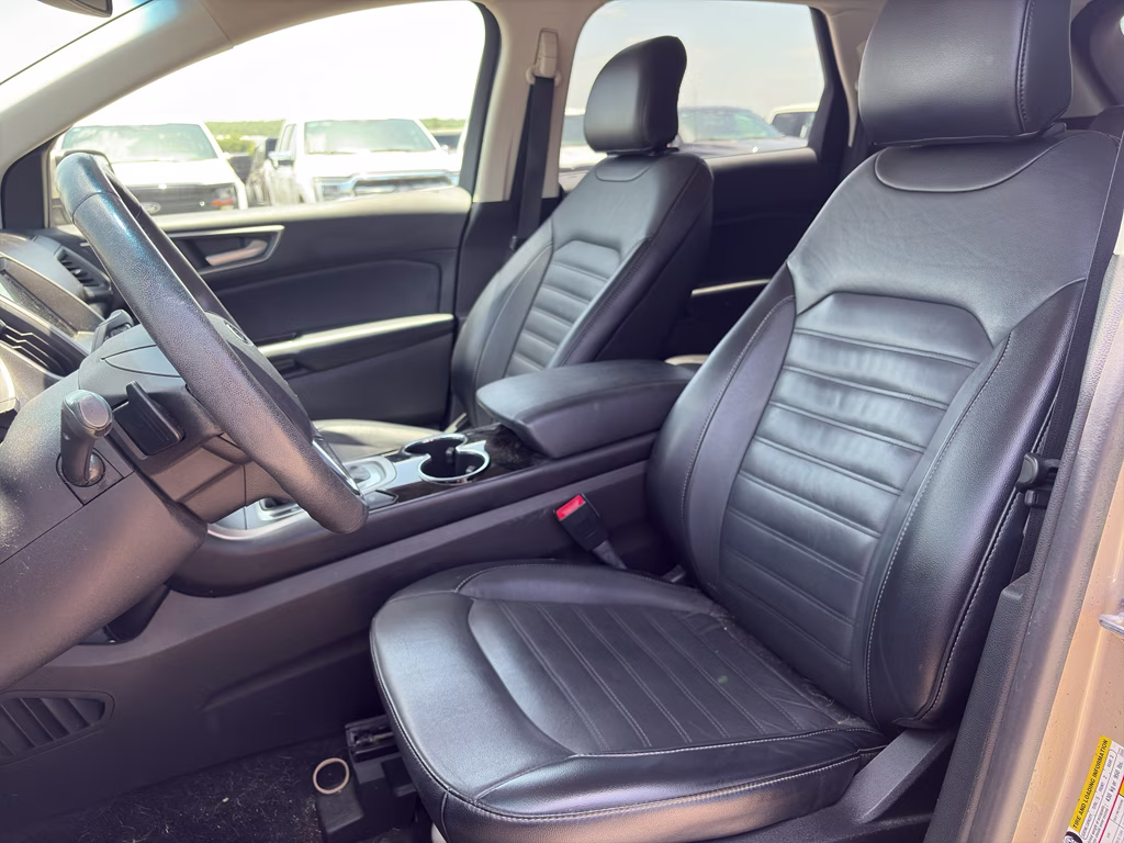 2018 White Gold Metallic Ford Edge SEL AWD SUV
