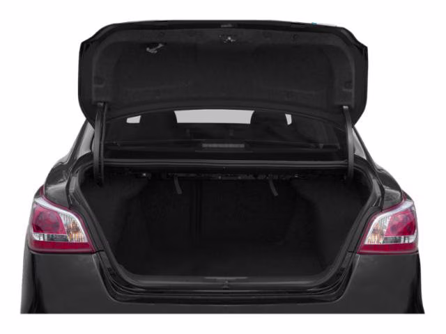2015 Pearl White Nissan Altima 2.5 S FWD Sedan