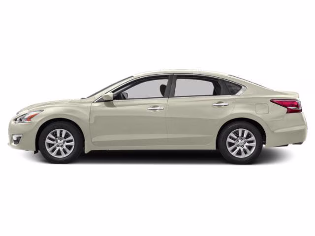 2015 Pearl White Nissan Altima 2.5 S FWD Sedan
