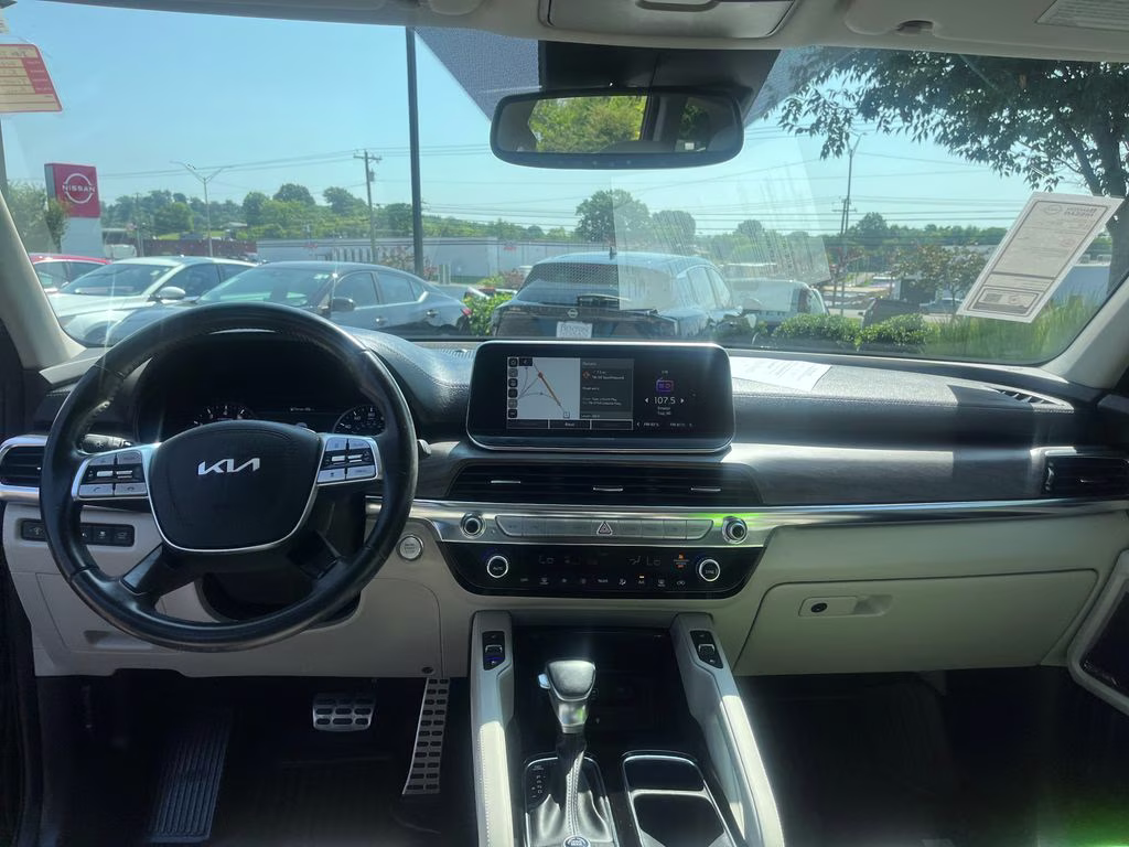 2022 Ebony Black Kia Telluride SX FWD SUV