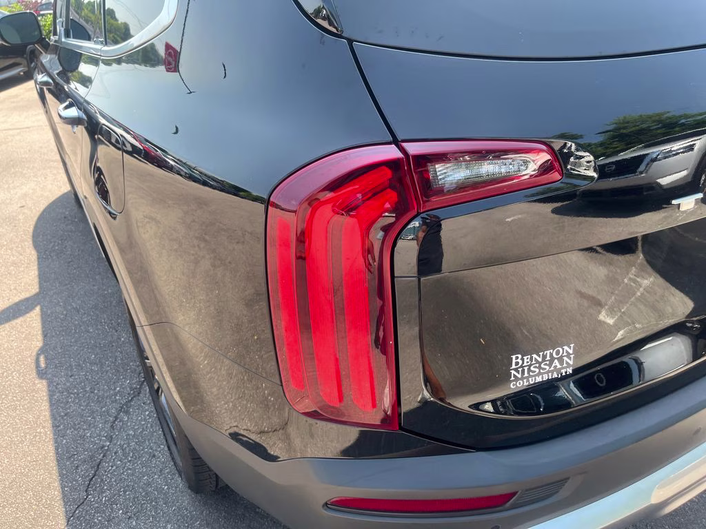 2022 Ebony Black Kia Telluride SX FWD SUV