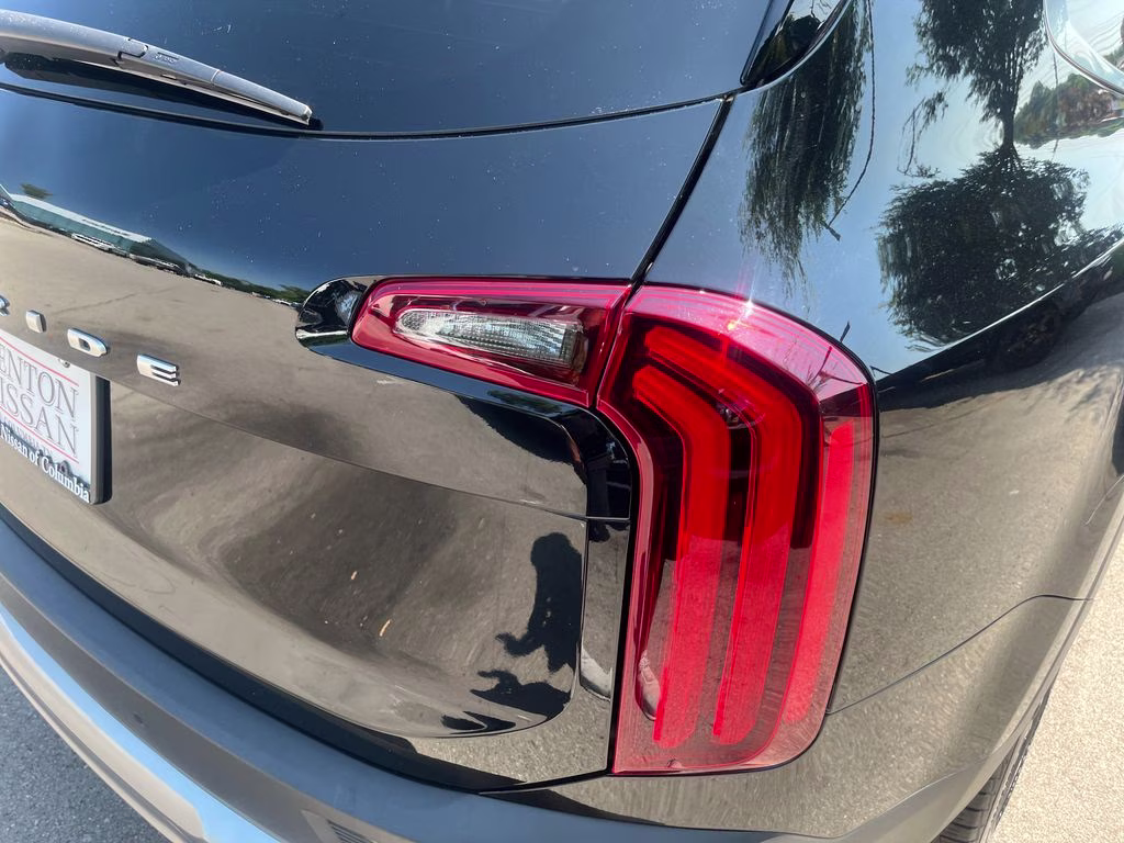 2022 Ebony Black Kia Telluride SX FWD SUV