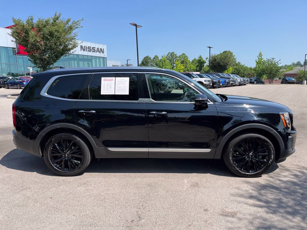 2022 Ebony Black Kia Telluride SX FWD SUV