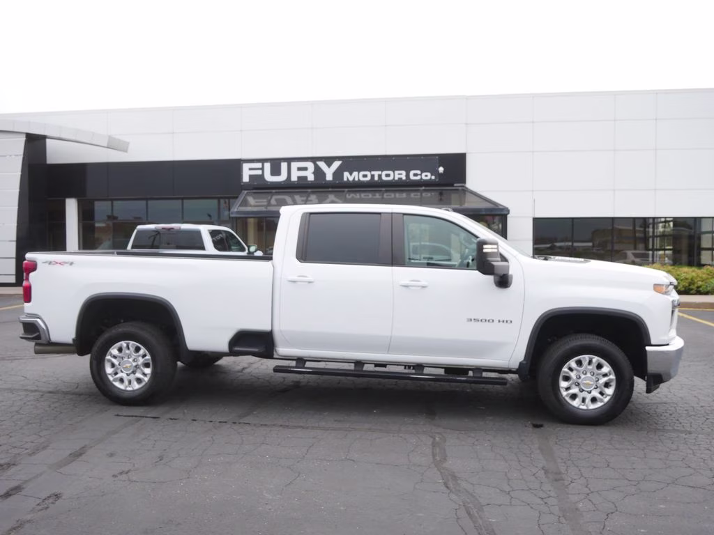 2022 Summit White Chevrolet Silverado 3500HD LT 4X4 Truck
