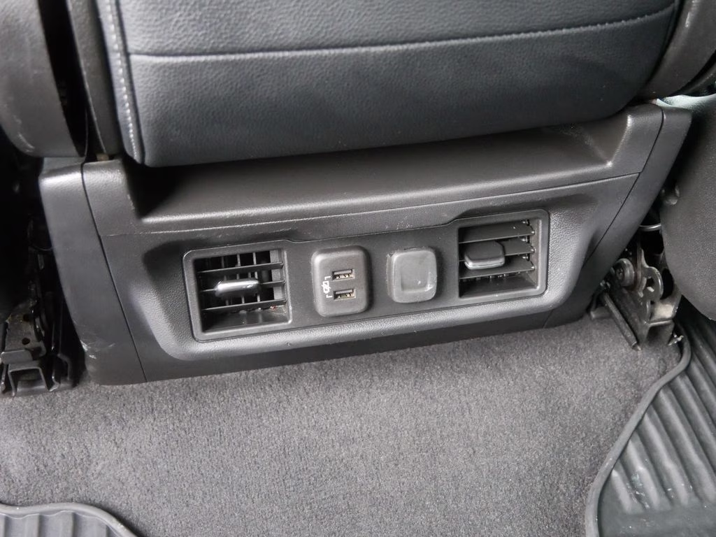 2022 Summit White Chevrolet Silverado 3500HD LT 4X4 Truck