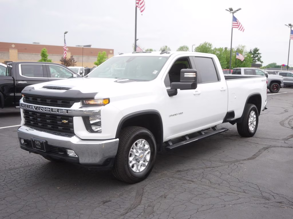 2022 Summit White Chevrolet Silverado 3500HD LT 4X4 Truck