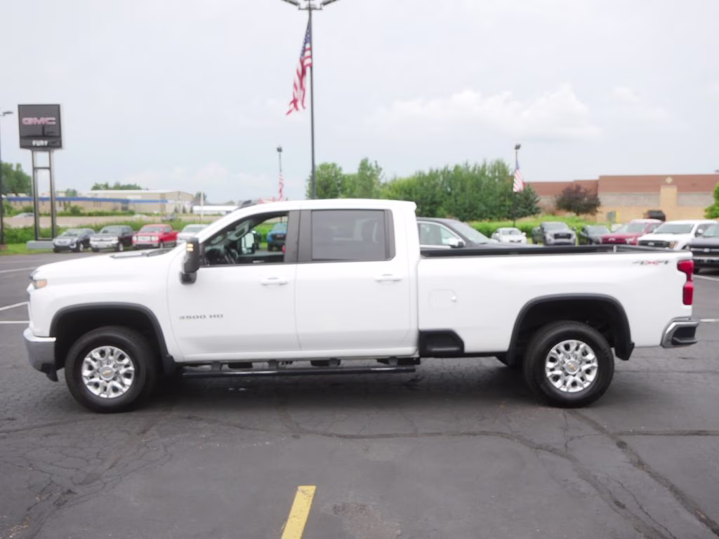 2022 Summit White Chevrolet Silverado 3500HD LT 4X4 Truck