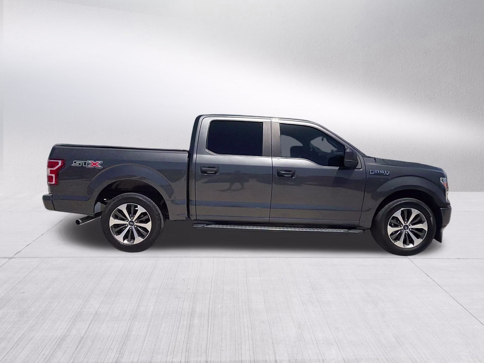 2019 Magnetic Metallic Ford F-150 XL RWD Truck