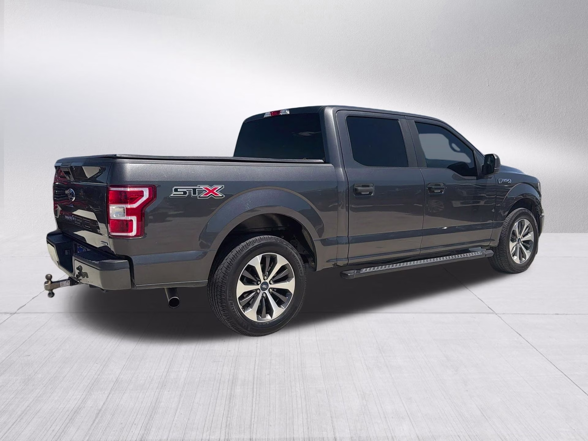 2019 Magnetic Metallic Ford F-150 XL RWD Truck