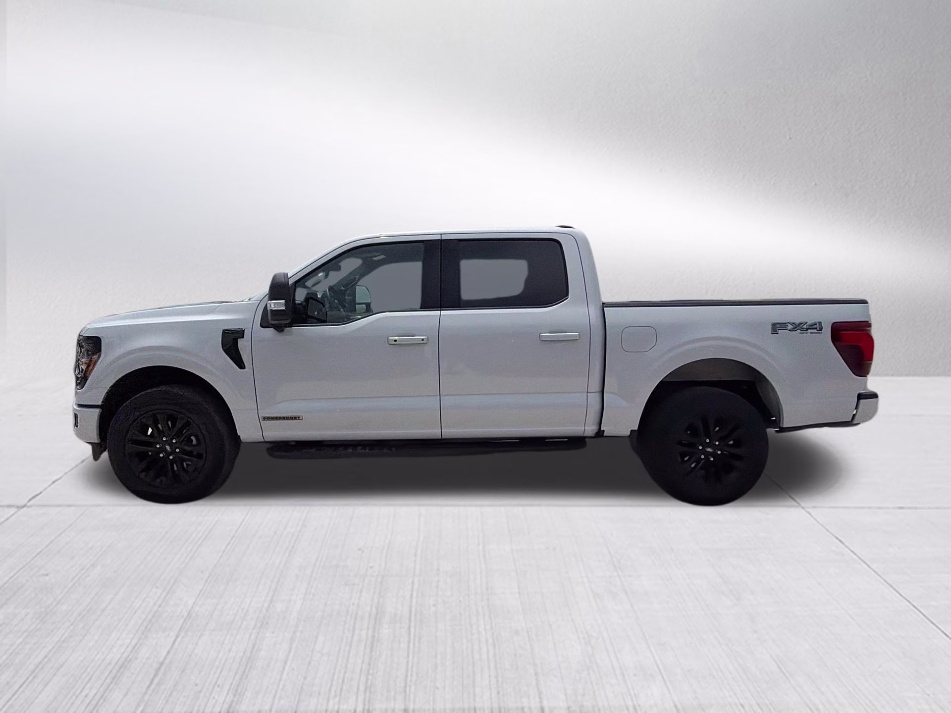 2025 Space White Metallic Ford F-150 XLT 4X4 Truck