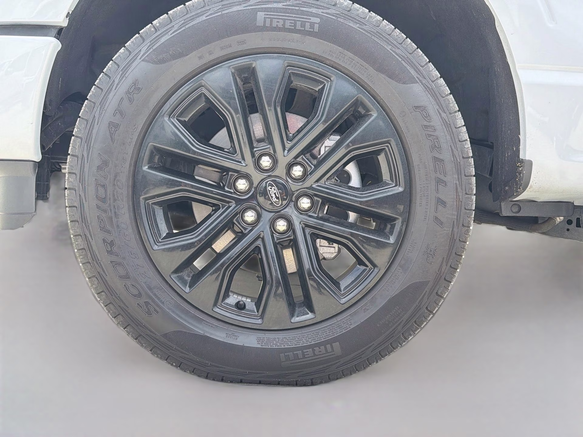 2025 Space White Metallic Ford F-150 XLT 4X4 Truck