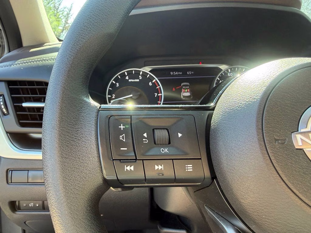 2023 Gun Metallic Nissan Rogue SV AWD SUV