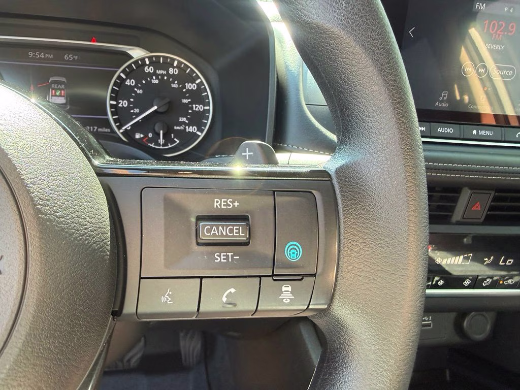 2023 Gun Metallic Nissan Rogue SV AWD SUV