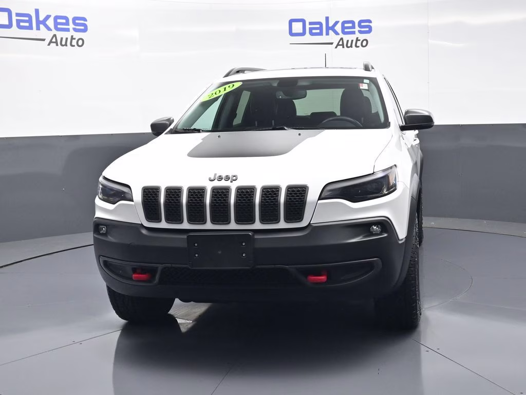 2019 Bright White Clearcoat Jeep Cherokee Trailhawk 4X4 SUV