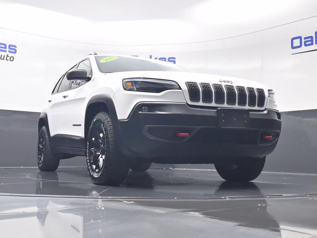 2019 Bright White Clearcoat Jeep Cherokee Trailhawk 4X4 SUV