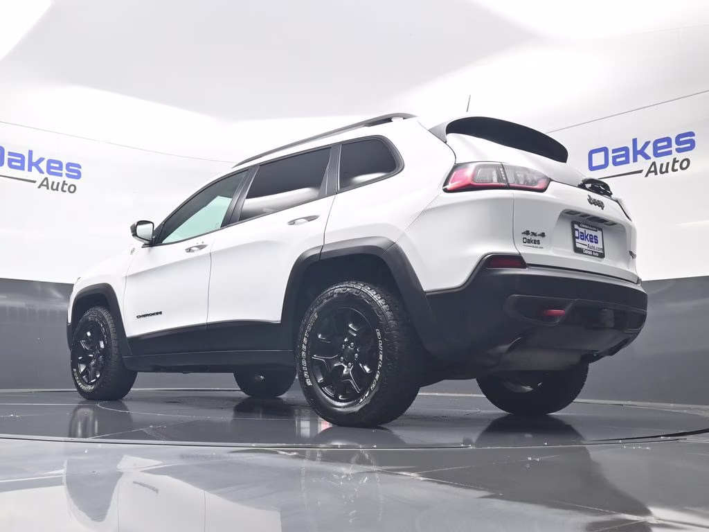 2019 Bright White Clearcoat Jeep Cherokee Trailhawk 4X4 SUV